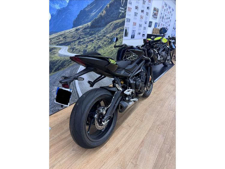TRIUMPH STREET TRIPLE 765 RS