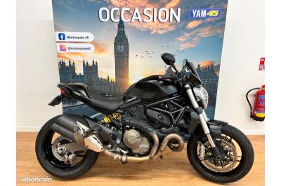 DUCATI MONSTER 821