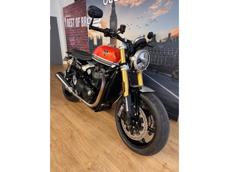 TRIUMPH SPEED TWIN 1200
