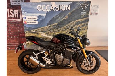 TRIUMPH SPEED TRIPLE 1200 RS