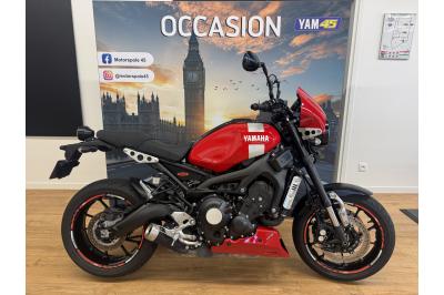 YAMAHA XSR 900