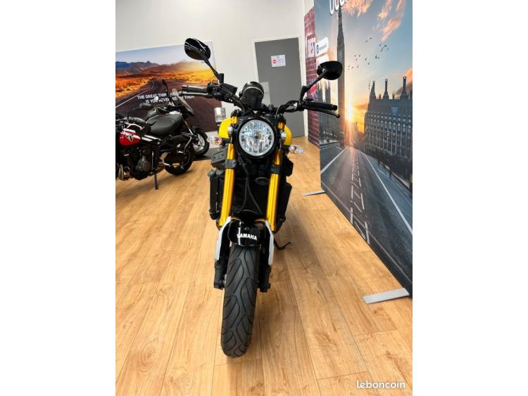 YAMAHA XSR 900 60' anniversaire