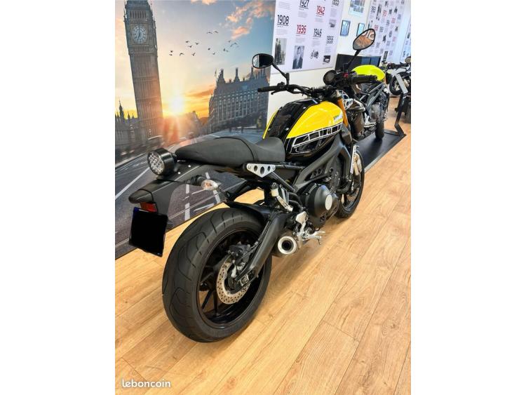 YAMAHA XSR 900 60' anniversaire