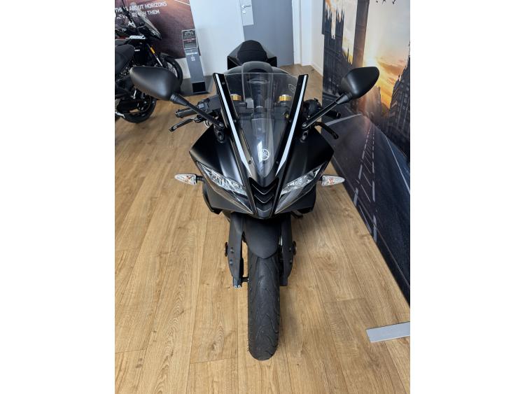 YAMAHA YZF-R 125