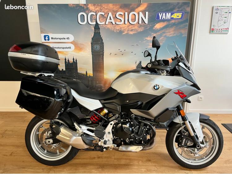 BMW F 900 XR