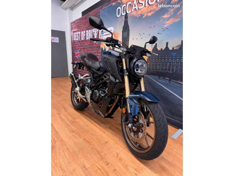 HONDA CB 125 R