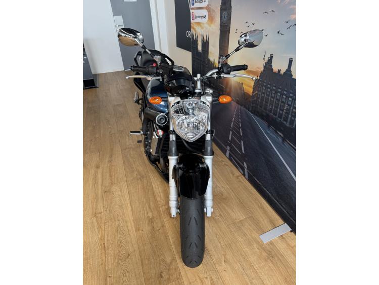 YAMAHA FZ6 (98CV)