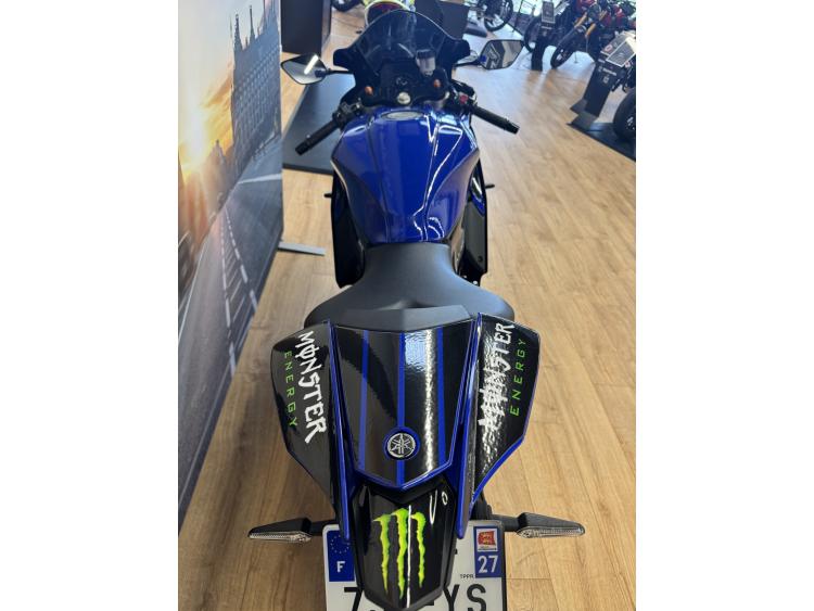 YAMAHA YZF-R7