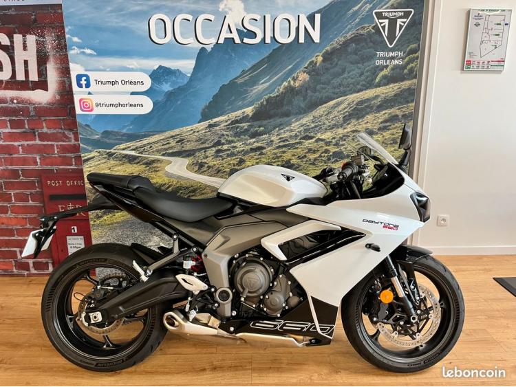 TRIUMPH DAYTONA 660 FULL