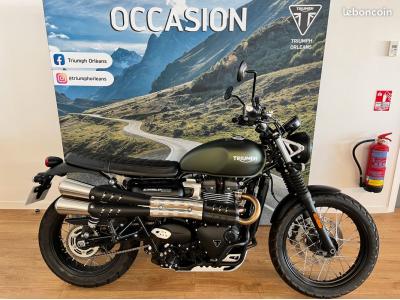 TRIUMPH STREET SCRAMBLER  900